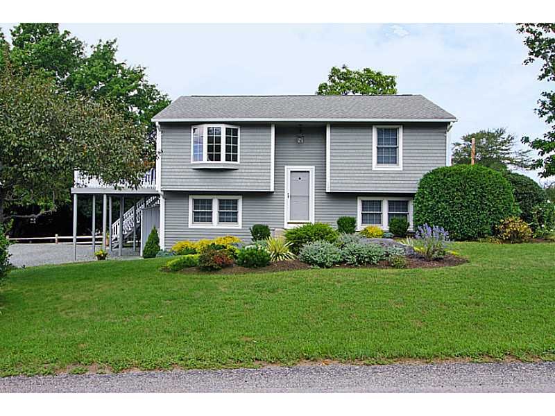 128 Garboard St, Jamestown, RI 02835 - photo 1