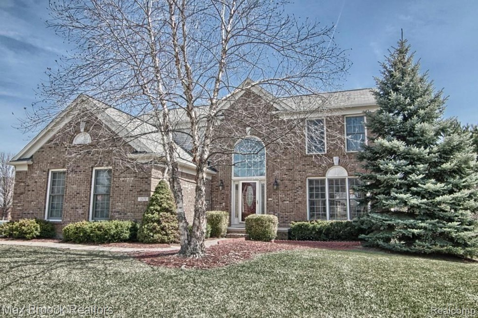 2171 Timberridge Dr, West Bloomfield, MI 48324 - photo 1