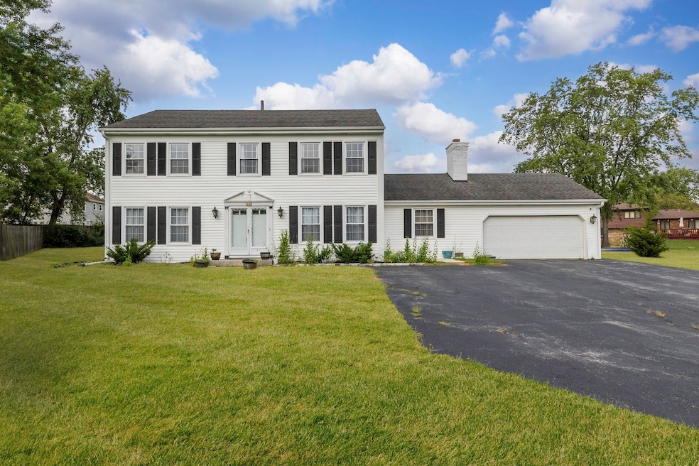 25 W Donovan Ct, Crete, IL 60417 - photo 1