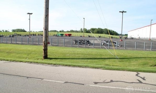 341 W Leffel Ln, Springfield, OH 45506 - photo 1