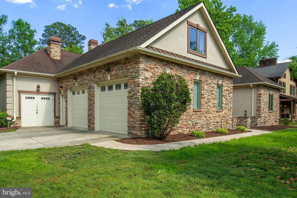 14785 Mohawk Dr, Swan Point, MD 20645 - photo 1