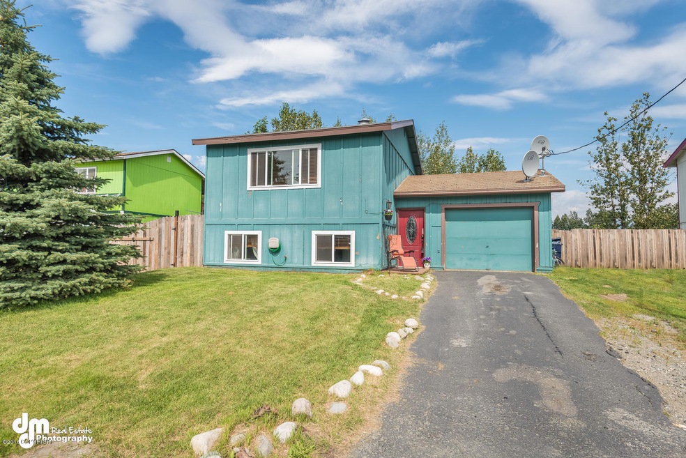 639 E Eklutna Avenue Palmer AK-large-002
