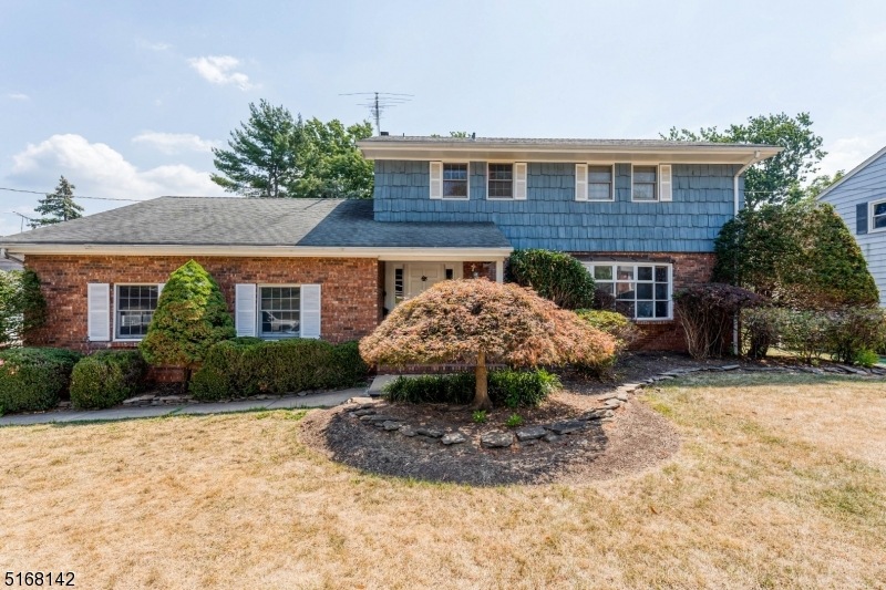 636 Richard St, Raritan, NJ 08869 - photo 1