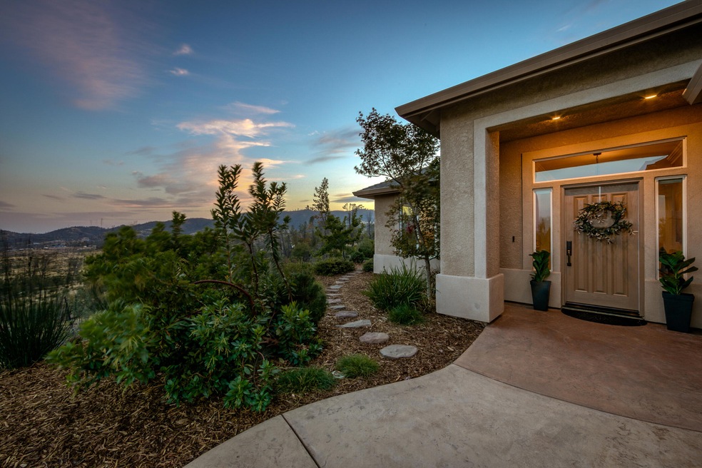 15845 Highland Cir, Redding, CA 96001 - photo 1