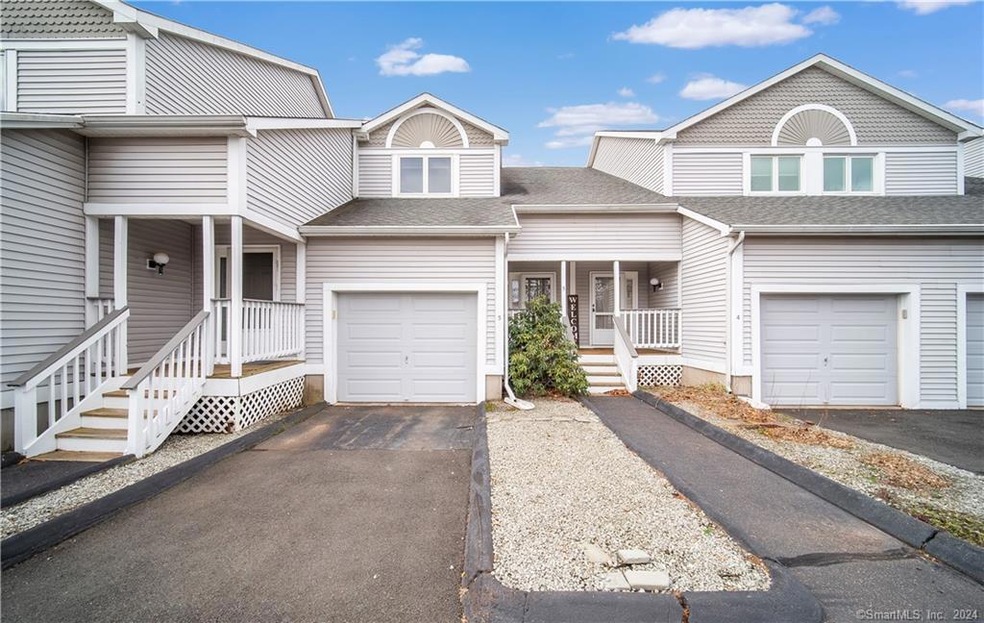 675 Newfield St unit 5, Middletown, CT 06457 - photo 1