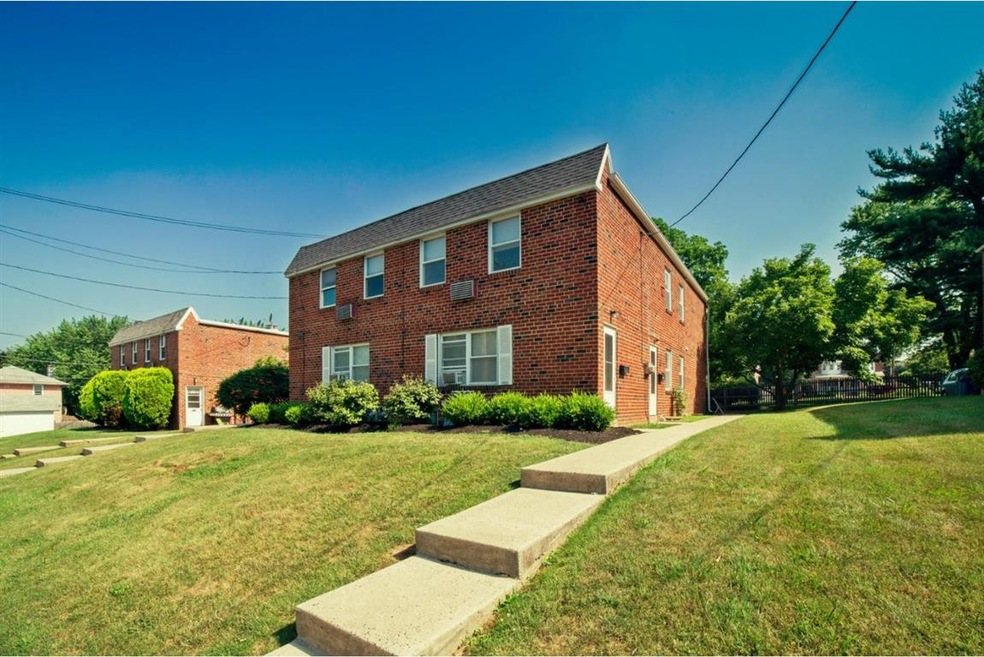 231 S 3rd St, North Wales, PA 19454 - photo 1