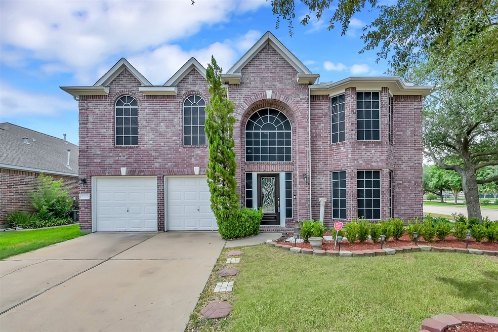 17815 Woodsburgh Ln, Cypress, TX 77433 - photo 1