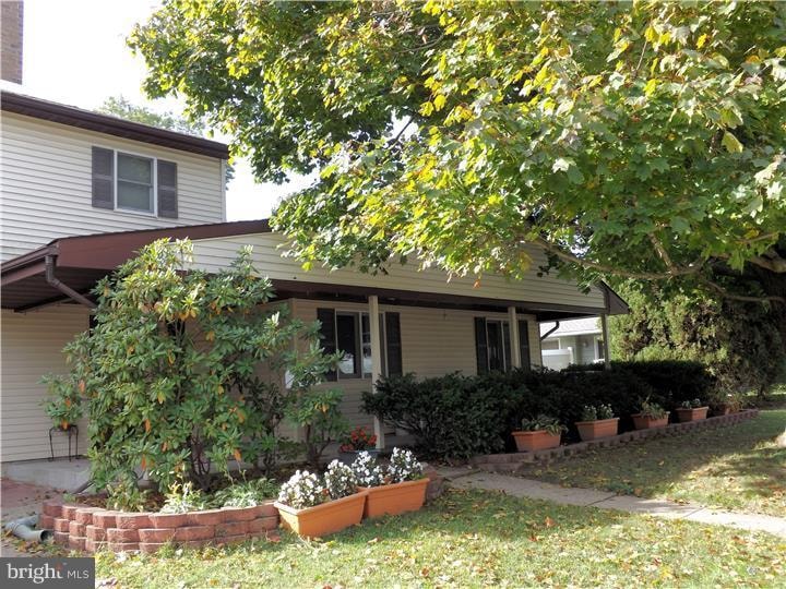 109 Winding Way, Morrisville, PA 19067 - photo 1