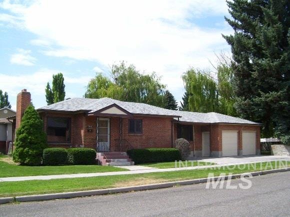 320 W 20th St, Burley, ID 83318 - photo 1