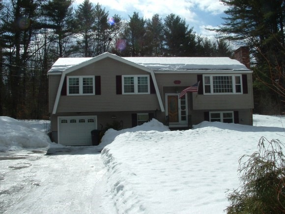 1 Kerry Dr, Newton, NH 03858 - photo 1