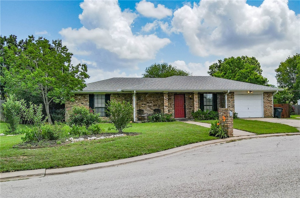 Pending $210,000 • Co-Listing Agent