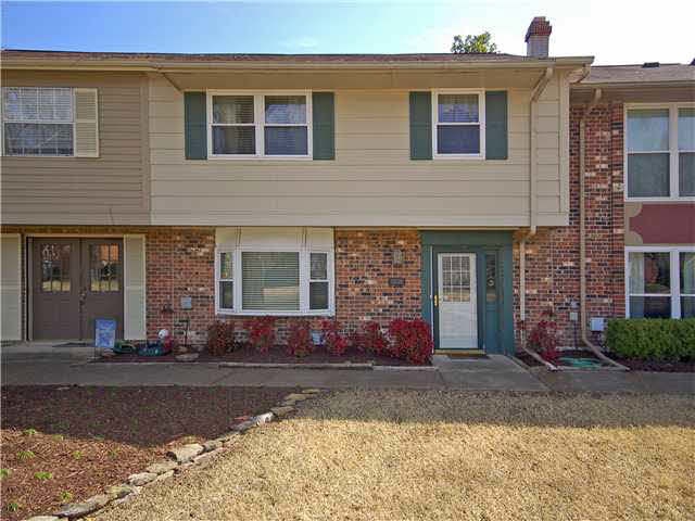 Beautiful view of the front of the town home.