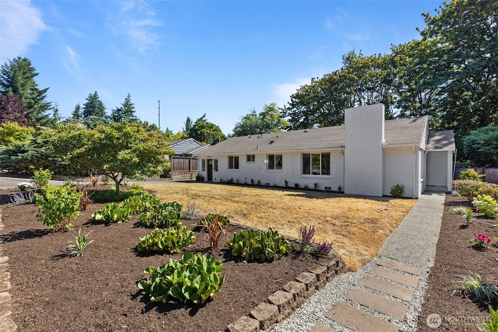 Pending $899,950
