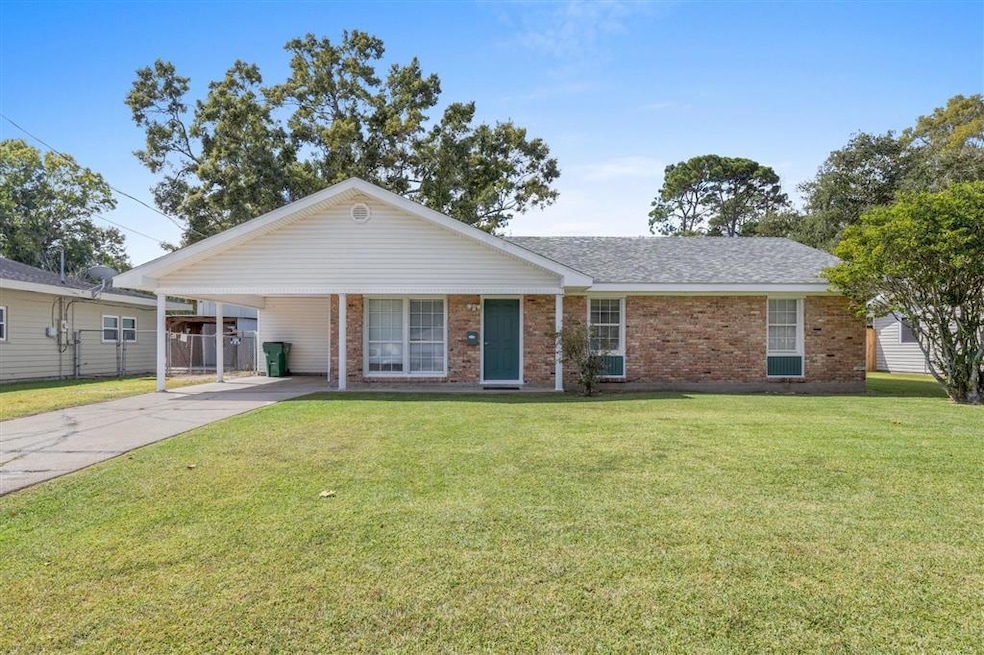 407 Shawn Ln, Jennings, LA 70546 - photo 1