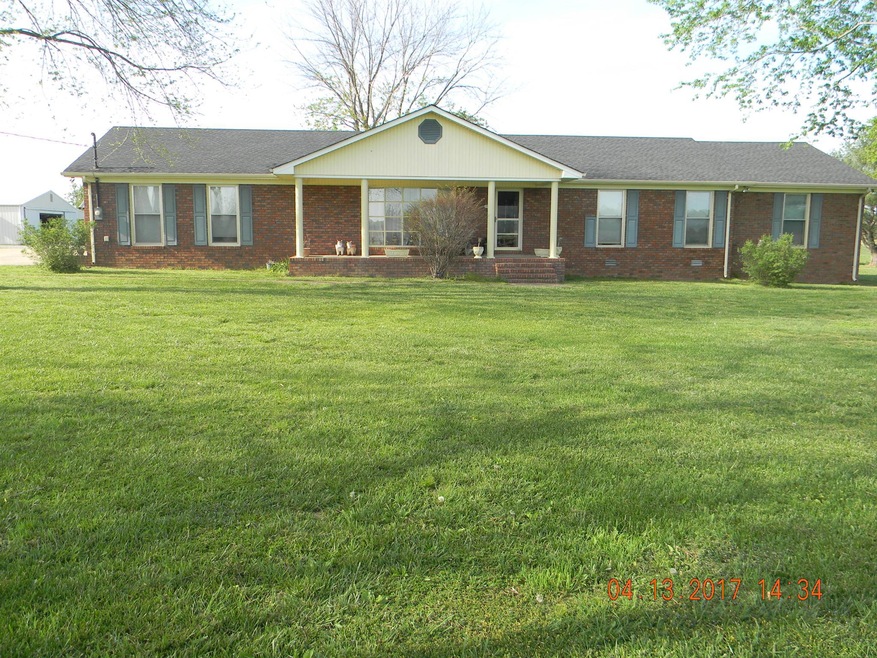 2884 Sims Rd, Shelbyville, TN 37160 - photo 1
