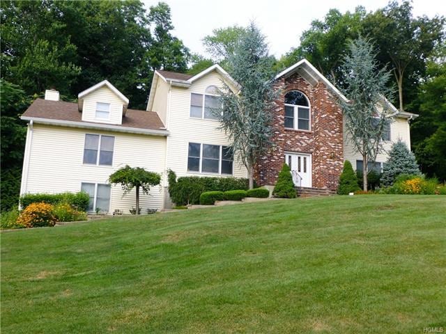24 Appledale Ln, Spring Valley, NY 10977 - photo 1