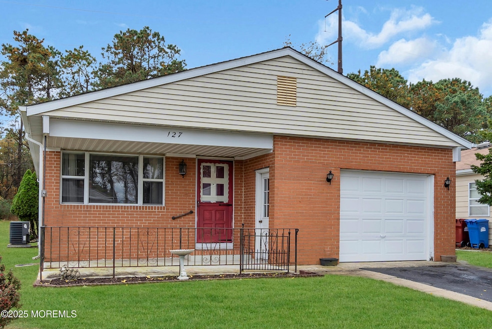 127 San Carlos St, Toms River, NJ 08757 - photo 1