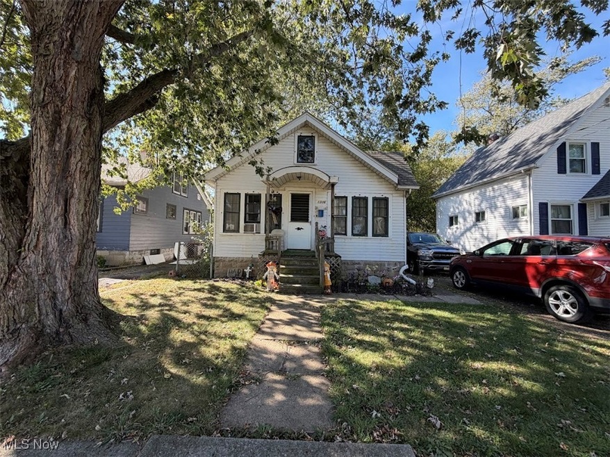 1336 Lakeview Ave, Lorain, OH 44053 - photo 1