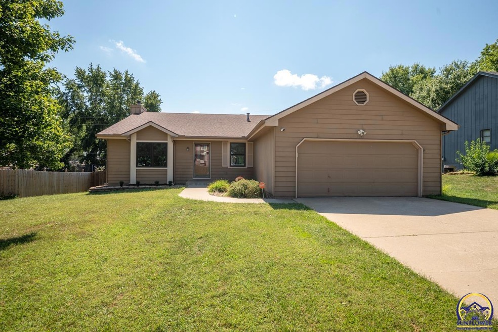 3929 SW 38th Ln, Topeka, KS 66610 - photo 1