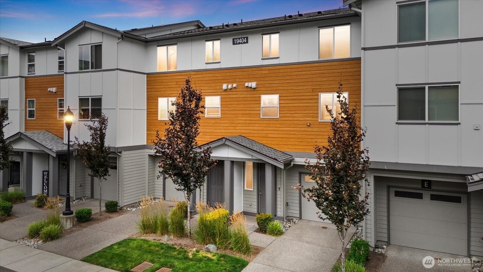 For Sale $764,995 • Co-Listing Agent