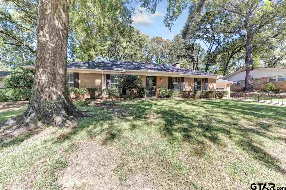 1026 1026 Pollard, Tyler, TX 75701 - photo 1