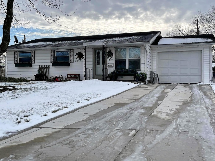 Welcome to 2359 Halkirk Street N!