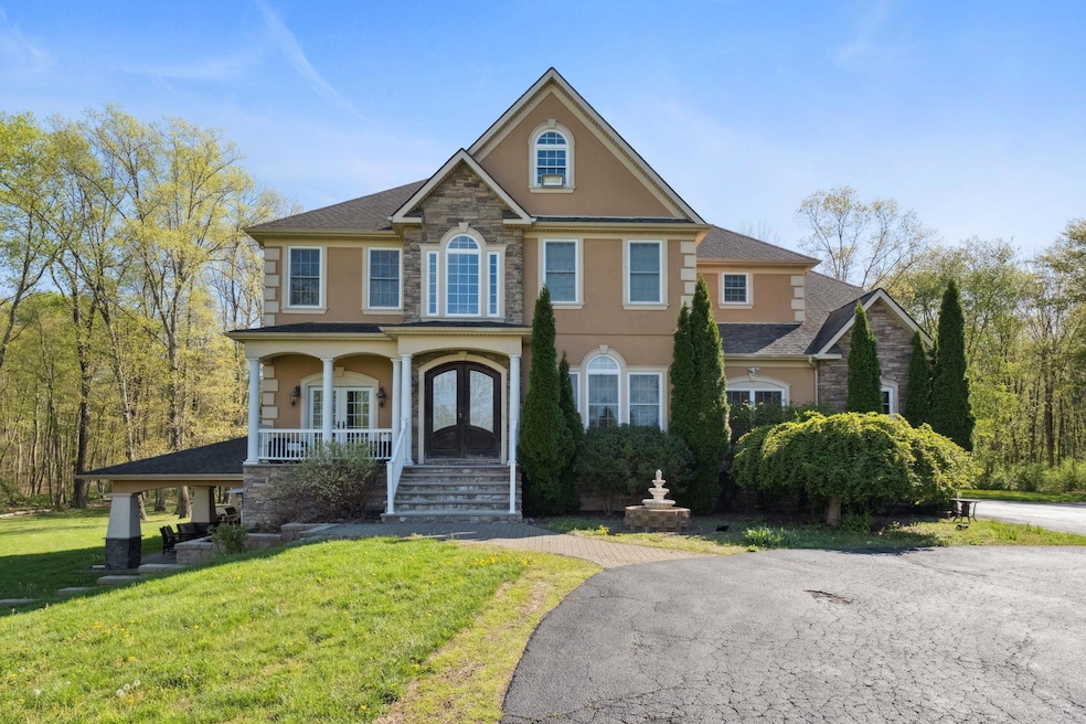 Sold $943,000 • Co-Listing Agent