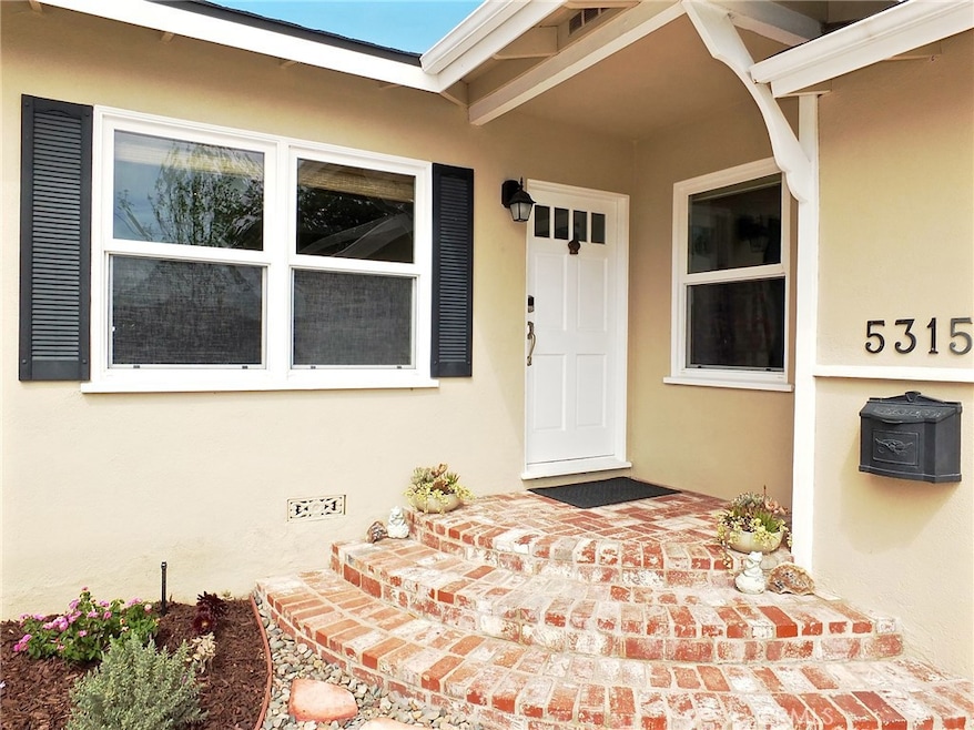 5315 W 139th St, Hawthorne, CA 90250 - photo 1