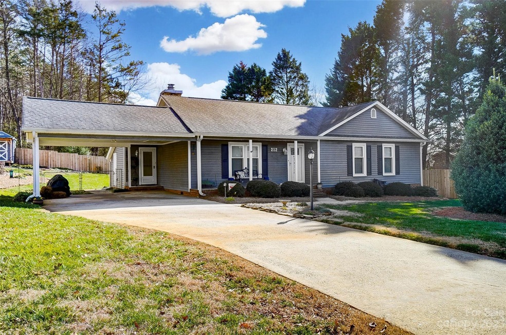 212 Woody Ct, Gastonia, NC 28056 - photo 1