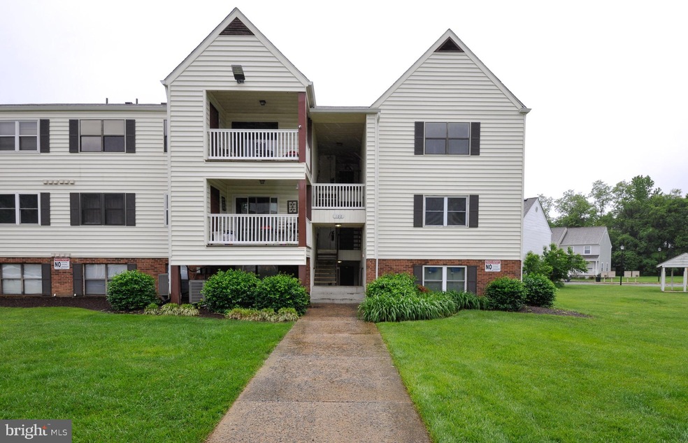 100 Chesterfield Ln unit 301, Stafford, VA 22556 - photo 1