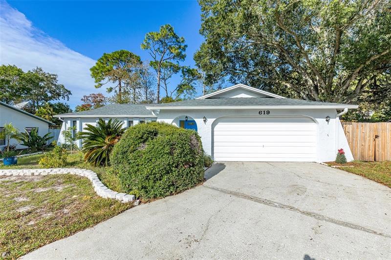 619 Sugar Mill Rd, Tarpon Springs, FL 34689 - photo 1