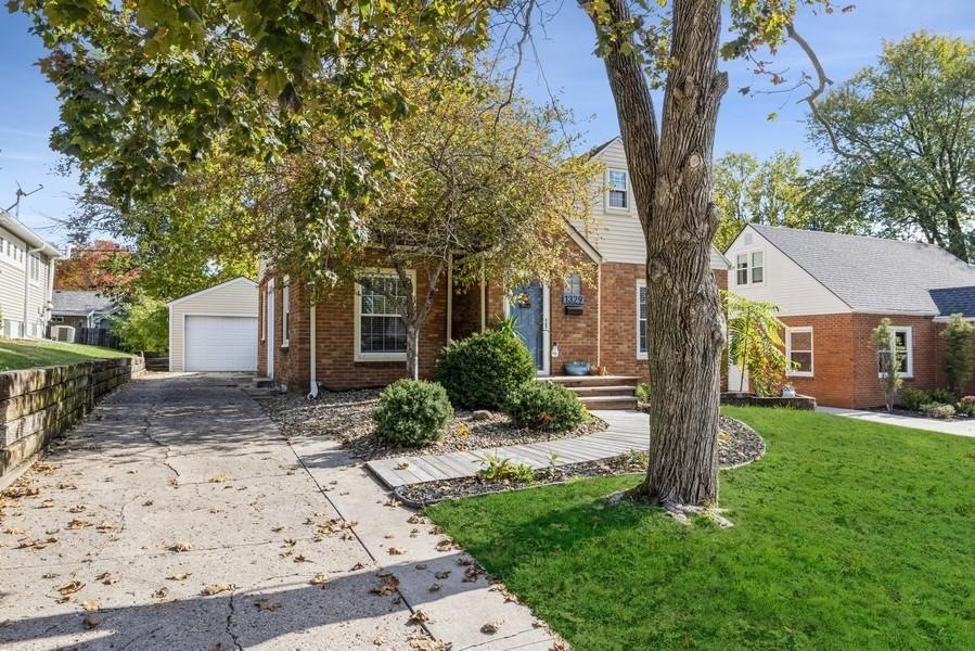1329 57th Place, Des Moines, IA 50311 - photo 1