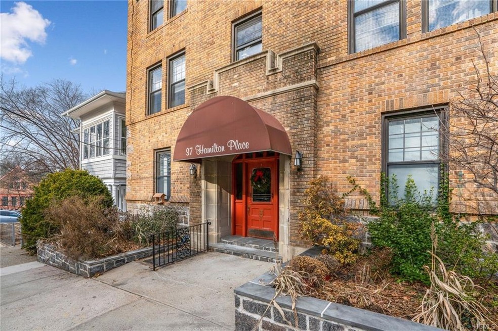 37 Hamilton Place unit 3C, Tarrytown, NY 10591 - photo 1