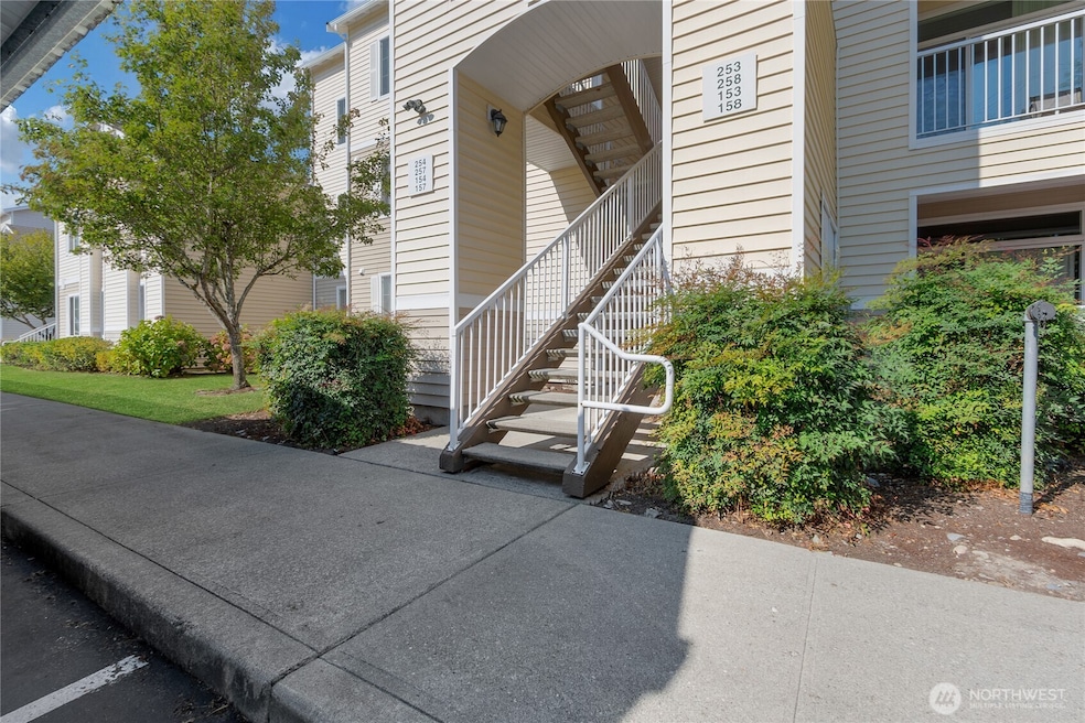 10113 186th St E unit 257, Puyallup, WA 98375 - photo 1