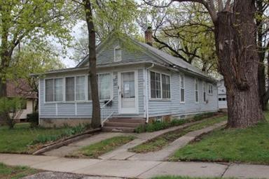 30 Lovell St, Elgin, IL 60120 - photo 1