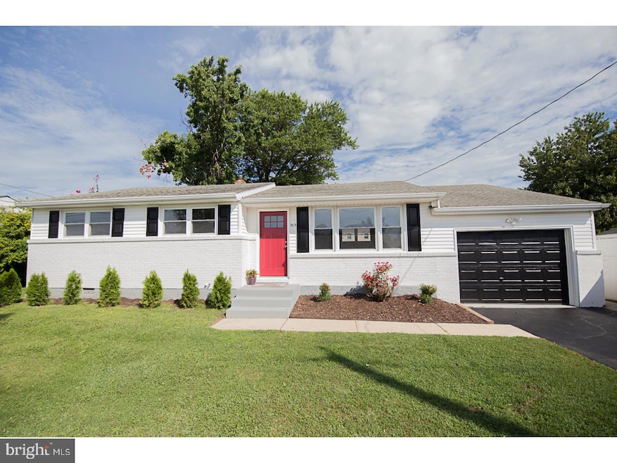 703 W 12th St, New Castle, DE 19720 - photo 1