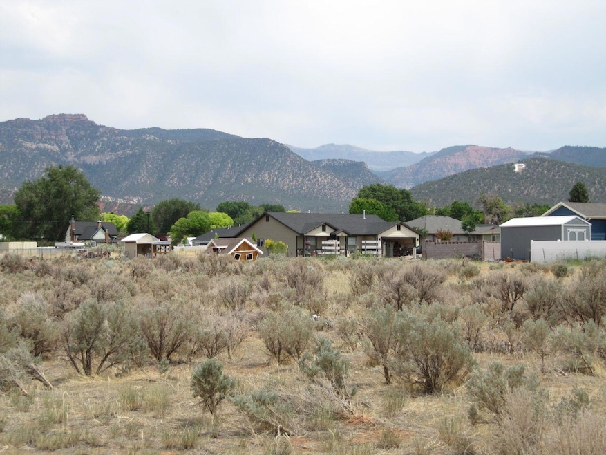 638 W 325 N, Parowan, UT 84761 - photo 1