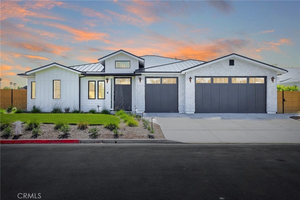 For Sale $5,450,000 • Co-Listing Agent