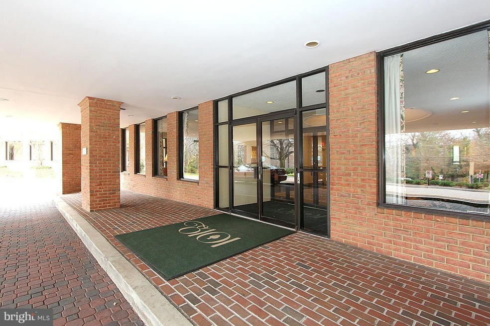 8101 Connecticut Ave unit N709, Chevy Chase, MD 20815 - photo 1