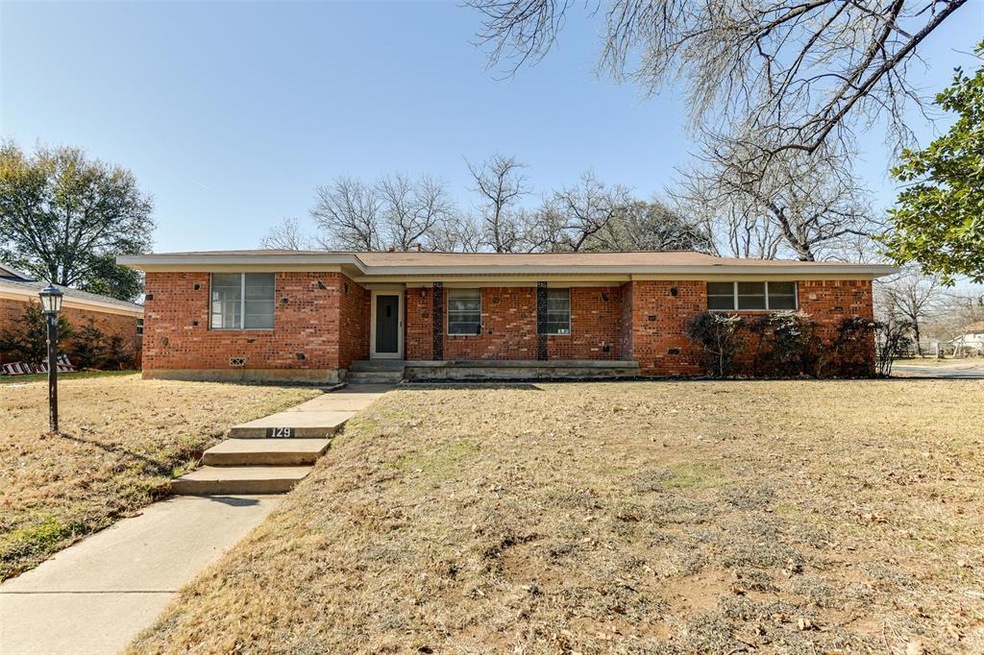 129 Arcadia St, Hurst, TX 76053 - photo 1