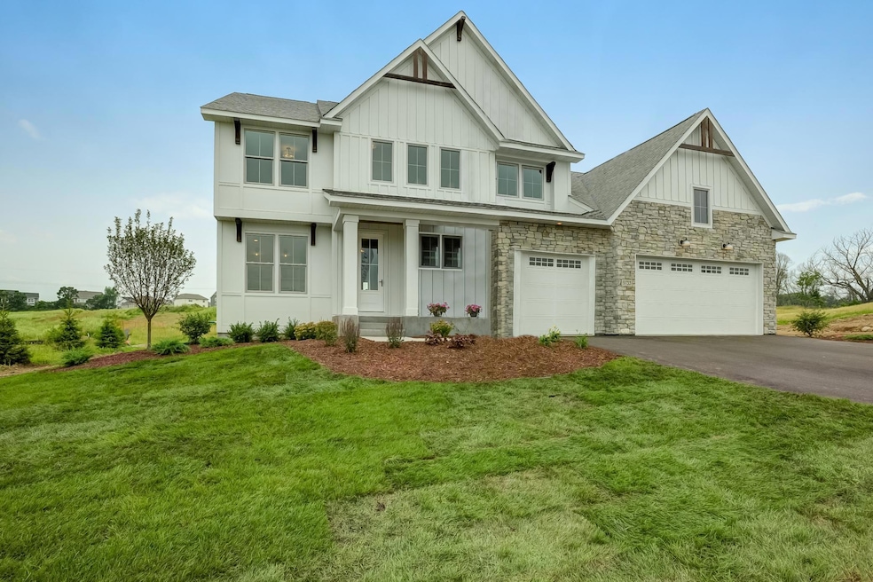 9733 8th St N, Lake Elmo, MN 55042 - photo 1