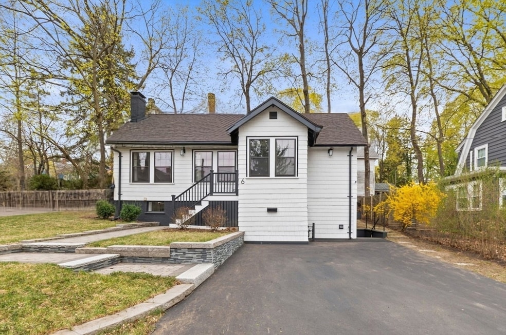 Pending $1,545,000 • Co-Listing Agent