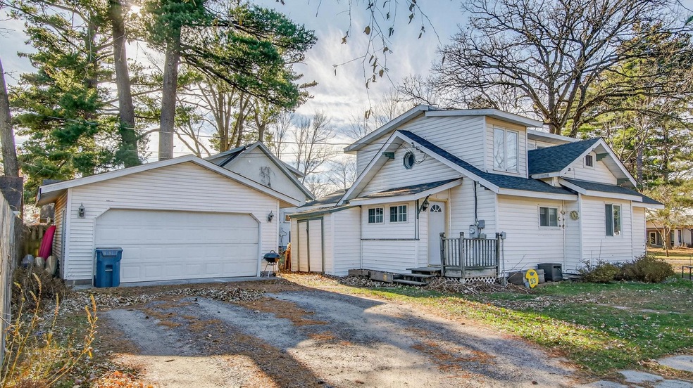 835 Craite Ave, Rice Lake, WI 54868 - photo 1