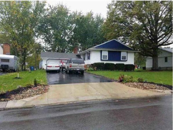 835 Pinehurst St, Marysville, OH 43040 - photo 1