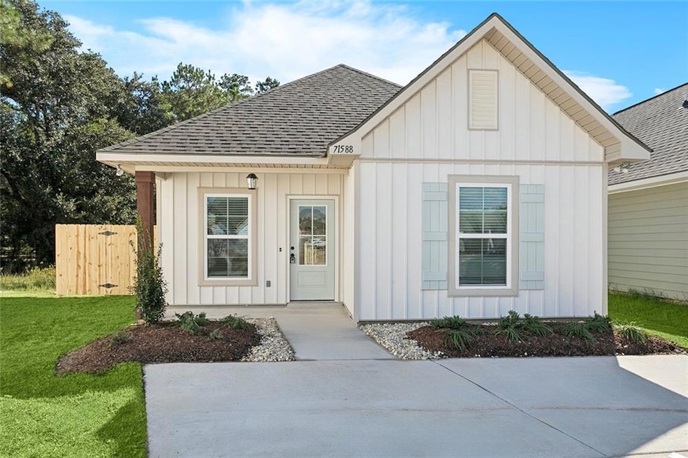 71588 Spike Dr, Madisonville, LA 70447 - photo 1