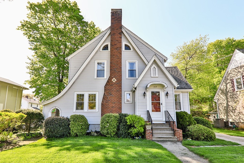 369 Pleasant St, Milton, MA 02186 - photo 1