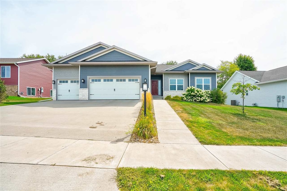 Sold $440,000 • Co-Listing Agent