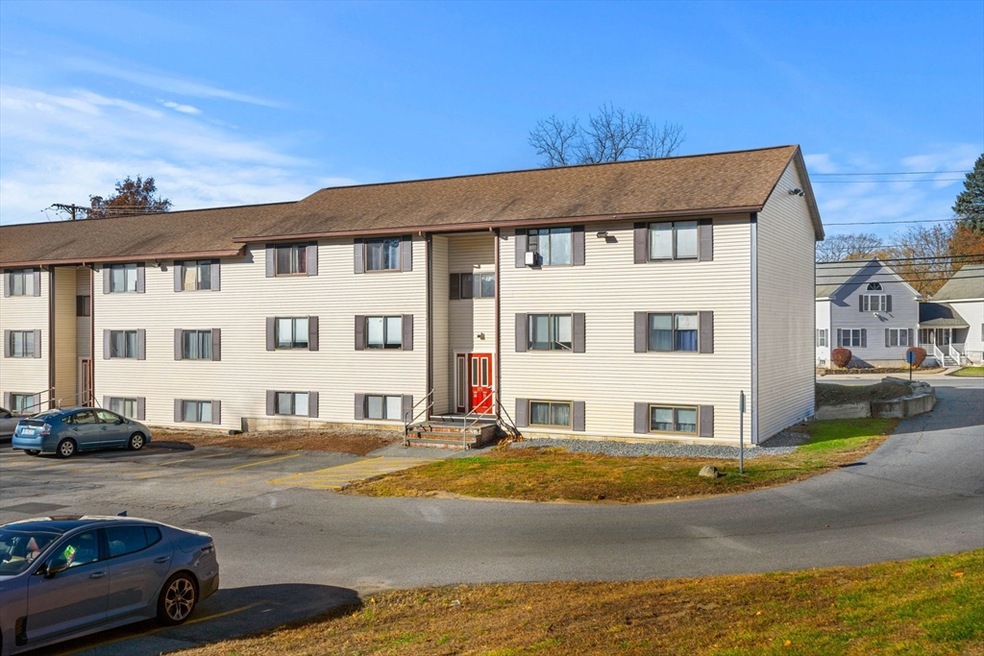 175 Willard St unit 26, Lowell, MA 01850 - photo 1