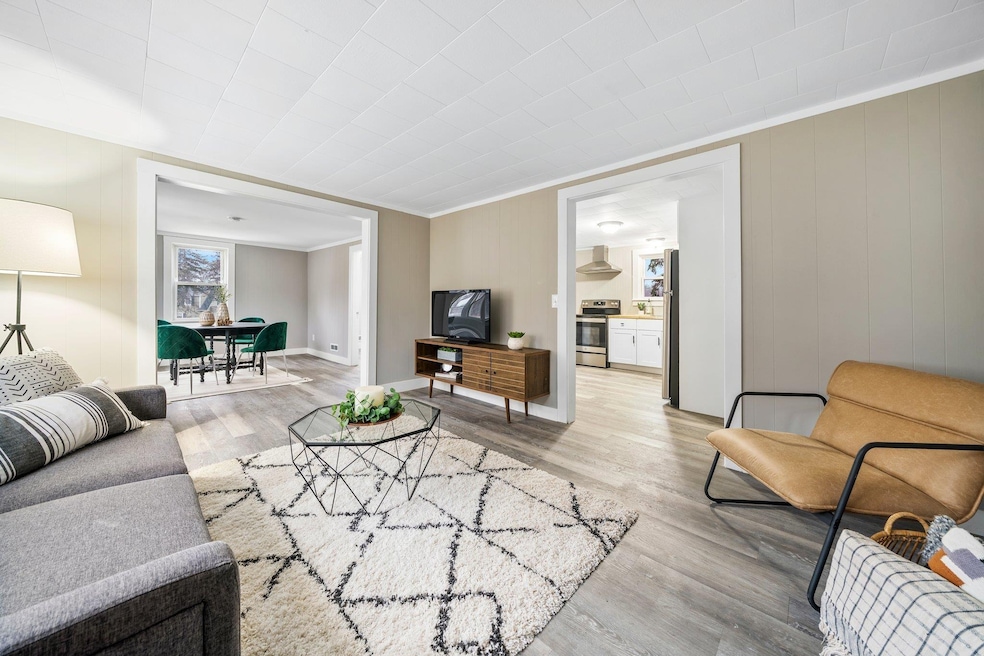 6 Darling St, Bedford, NH 03110 - photo 1