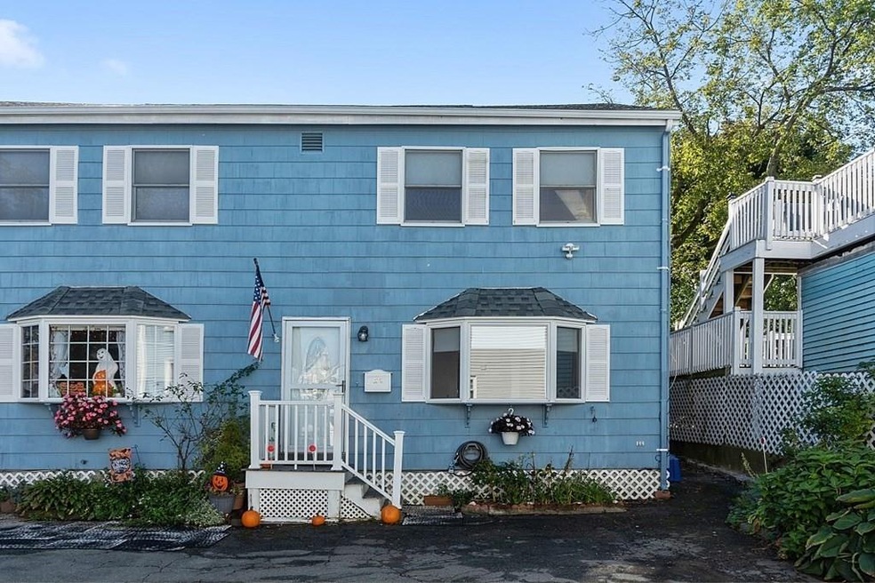 45 1/2 Aborn St unit 2, Peabody, MA 01960 - photo 1
